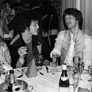 日本厕所偷拍拉屎大便
