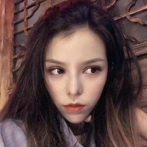 乱辈亂倫大雞巴亂交小说
