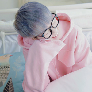 越南女黑人痛苦大叫拍床
